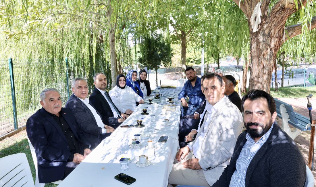 Onikişubat Belediye Başkanı Hanifi Toptaş, hizmet kalitesini artırmak ve mahallelerin