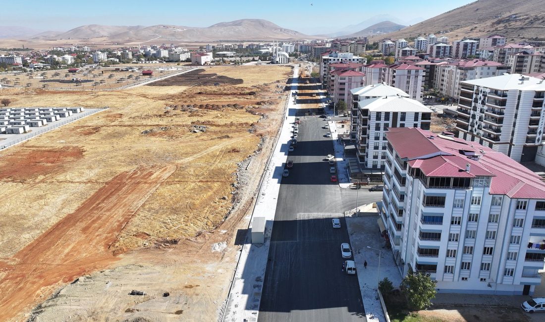 Büyükşehir Belediyesi, Afşin ilçe merkezinde bulunan Çakır Hoca ve Sefer