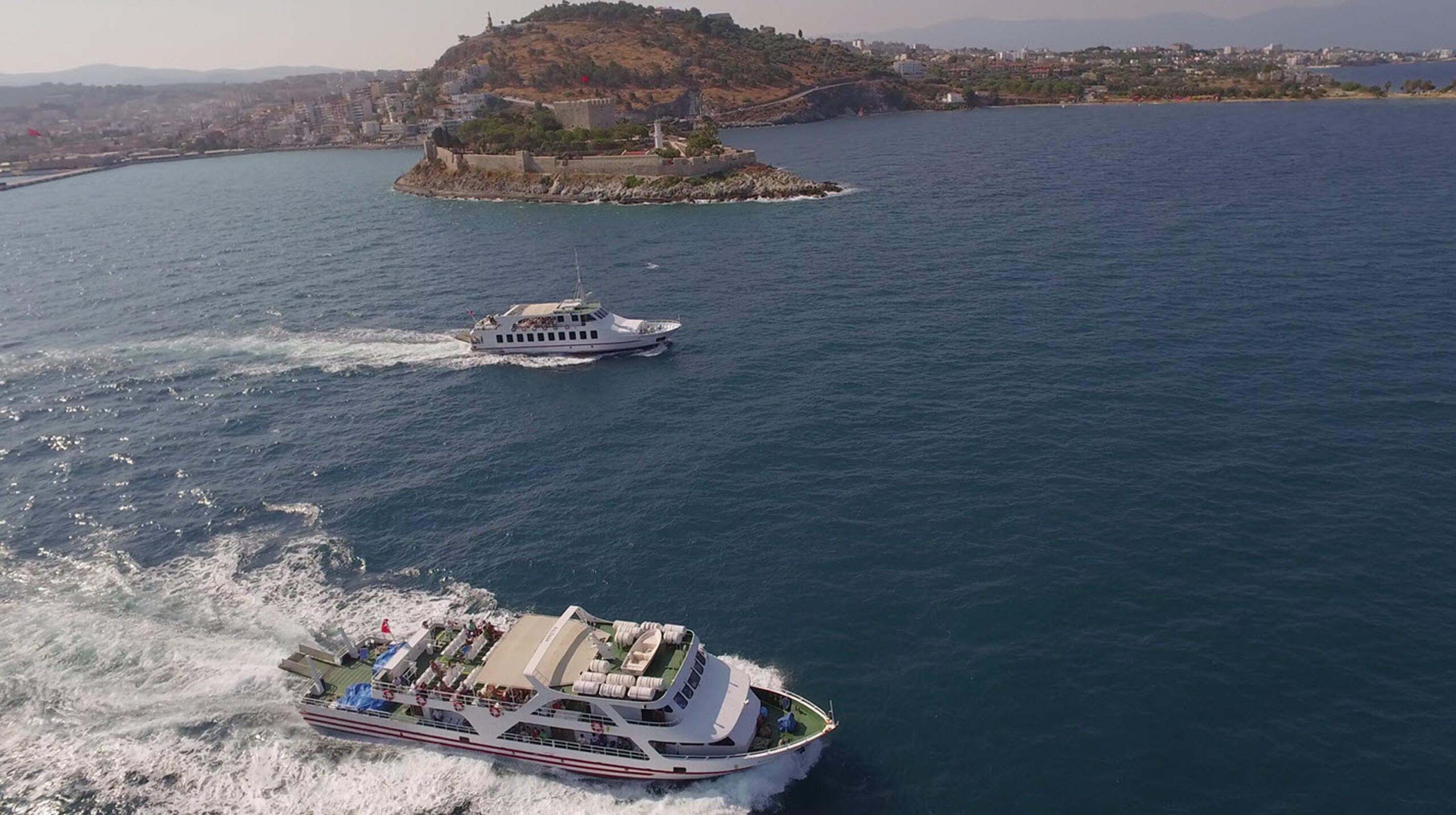 Çeşme'de yoğun ilgi gören 'kapıda vize' uygulaması 12 13 Ekim'de durdurulacak