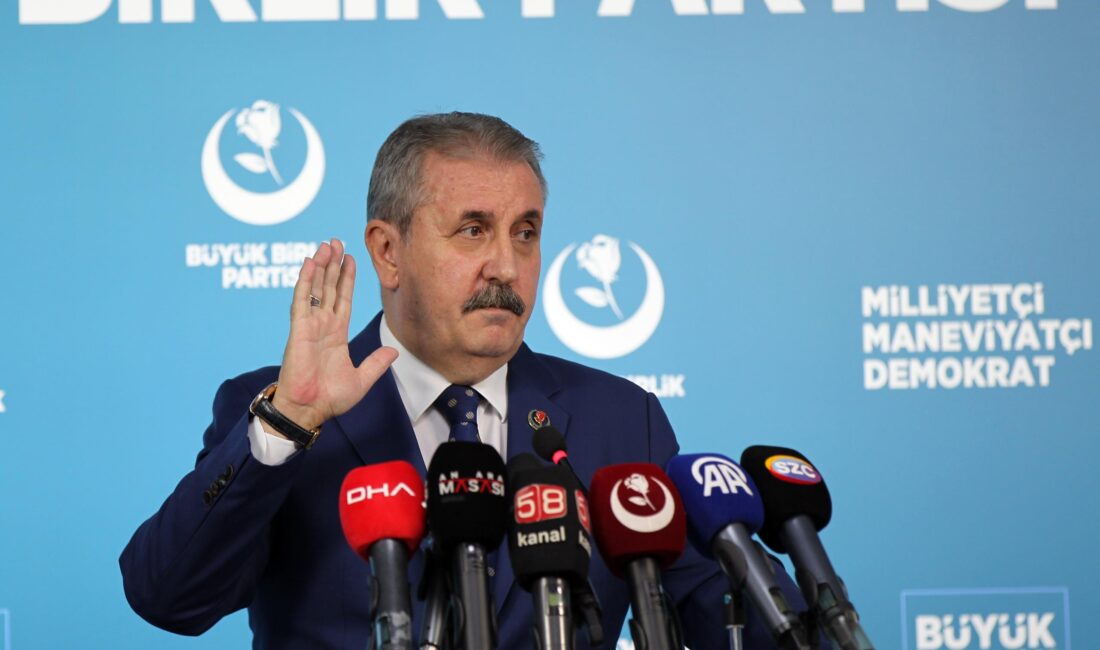 Destici: İdam cezası, bugünün Türkiye’si için bir mecburiyettir Gizem ÇORLU- Celal ATALAY/ANKARA, – BÜYÜK Birlik Partisi (BBP) Genel