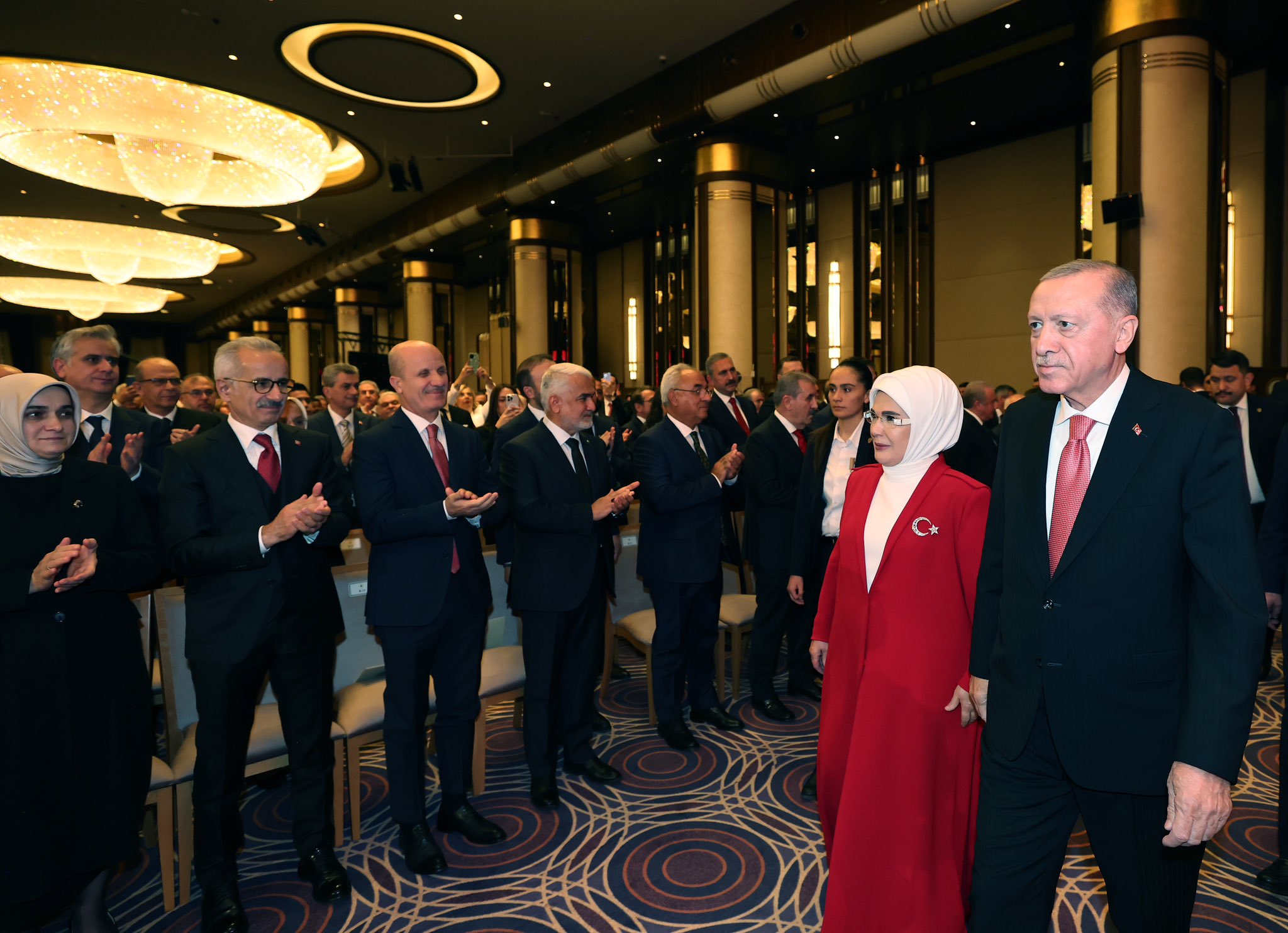 Emine Erdoğan'dan Cumhuriyet'in 101'inci yılı paylaşımı