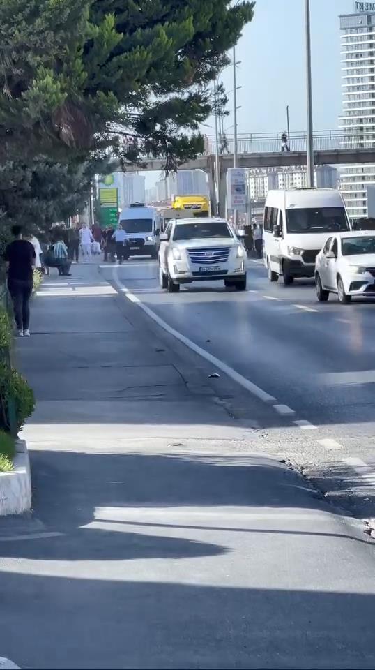 İstanbul Avcılar'da ortalığı savaş alanına çeviren cipin kaçtığı anlar kamerada / Ek fotoğrafla