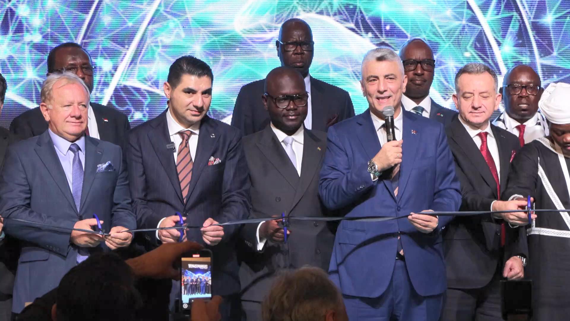 İstanbul Bakan Bolat: Bu yılın ilk 9 ayında Afrika Türkiye ticaret hacmi 27 milyar dolara yaklaşmıştır