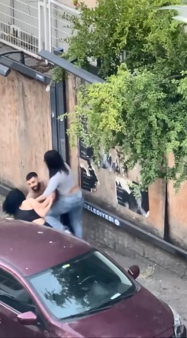 İstanbul Şişli'de gece kulübü çıkışı kavga kamerada