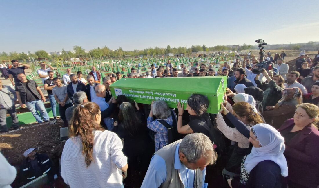 İLGİNİZİ ÇEKEBİLİR: İthal Edilen 16 Bin 30 Angus Cinsi Sığır,