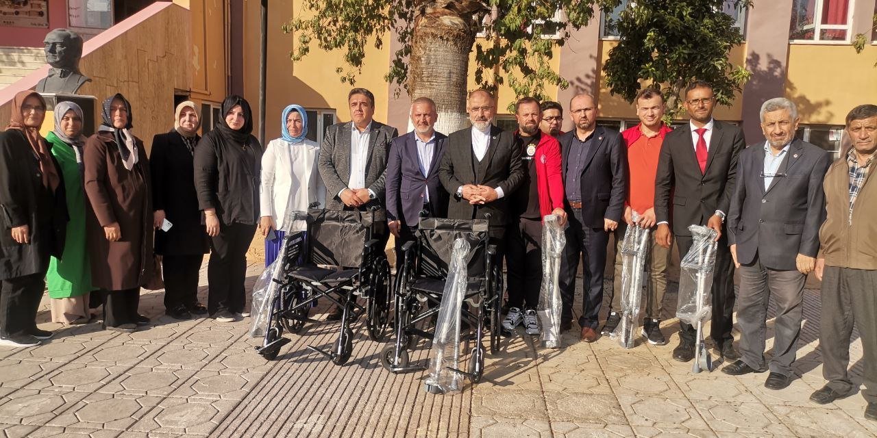 Kahramanmaraş’taki Depremzedelere Tekerlekli Sandalye Desteği Sağlandı 25493
