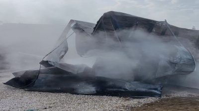 Kahramanmaraş’ın Elbistan ilçesinde yaşanan konteyner yangını paniğe neden oldu.
