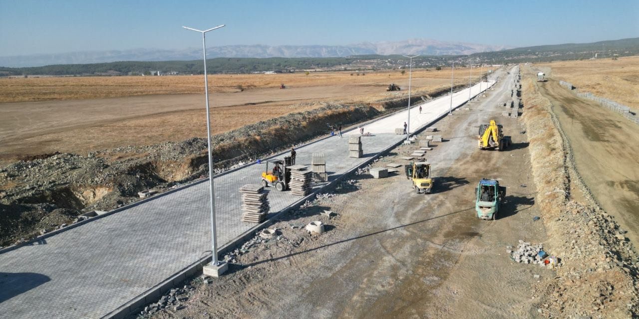 Kahramanmaraş Tomsuklu OSB Altyapı Çalışmalarında Sona Gelindi 25792