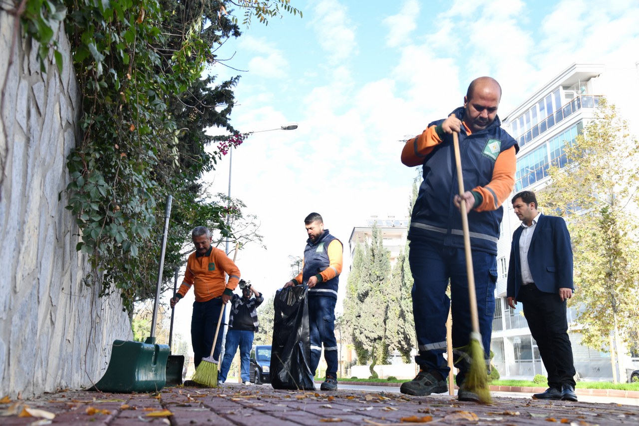 OSMANIYE BELEDIYESI’NDEN KENT GENELINDE HUMMALI TEMIZLIK CALISMASI (43)