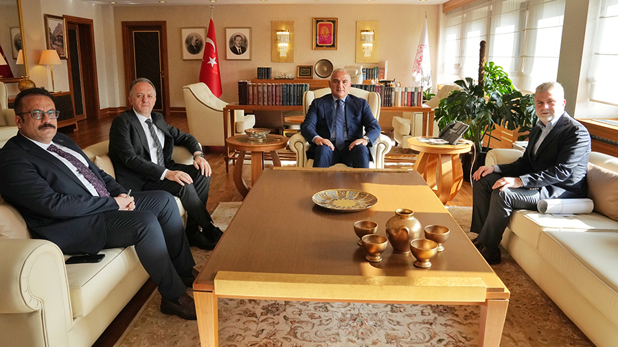 Kültür ve Turizm Bakanı Mehmet Nuri Ersoy ile bir araya
