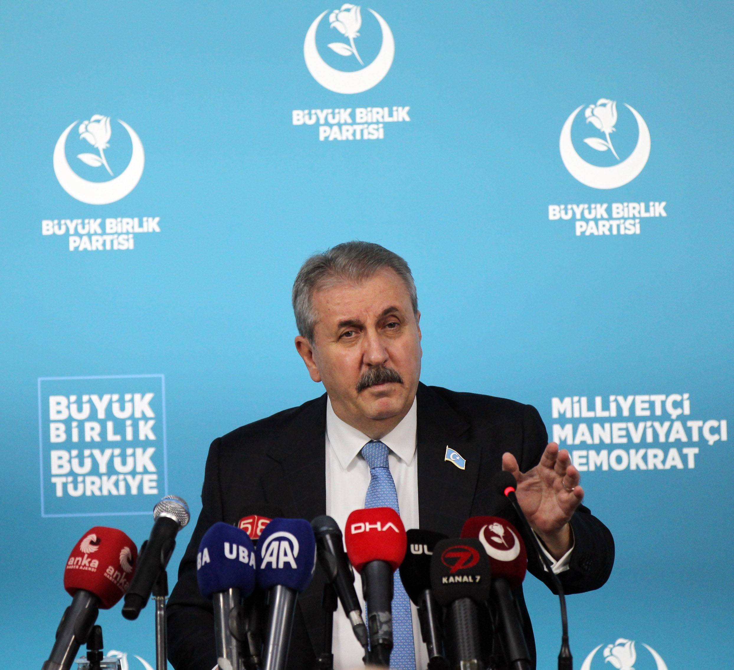 Destici: Türkiye, Suriye’deki Türk ve Türkmen varlığını korumak zorundadır
