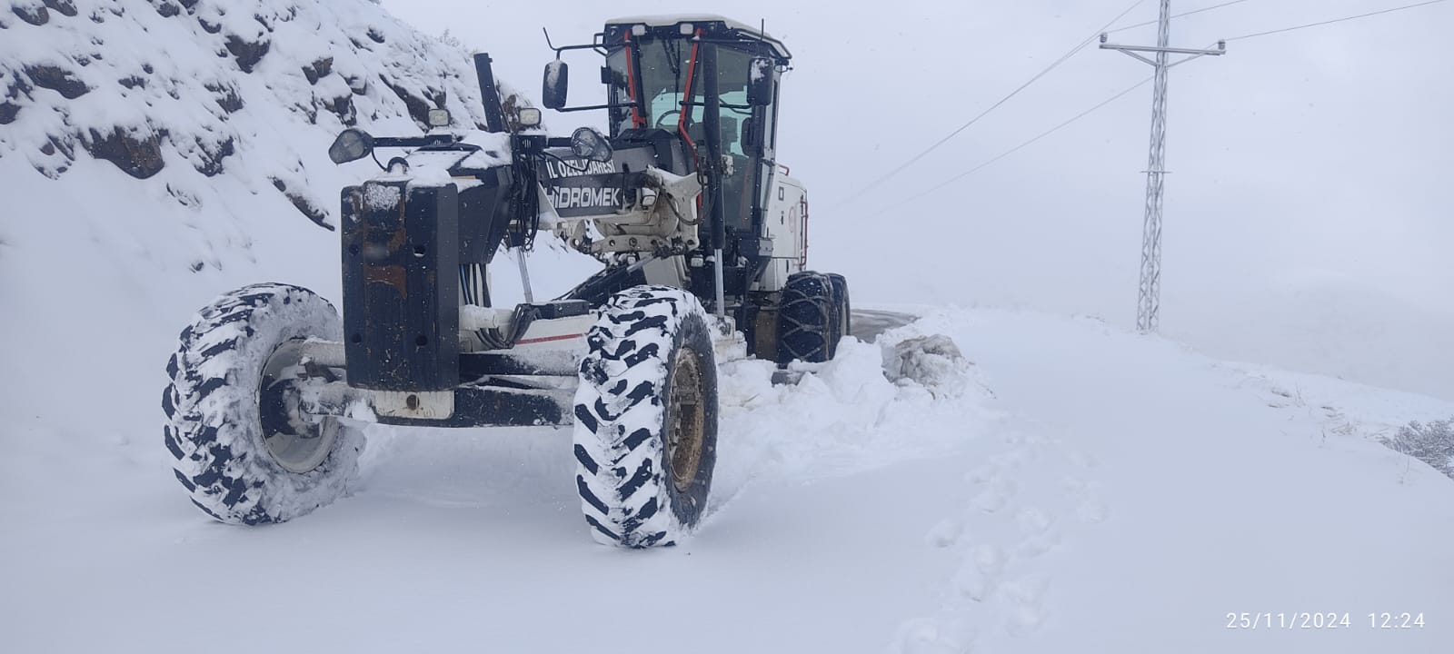 Elazığ'da eğitime 1 gün ara verildi (4)