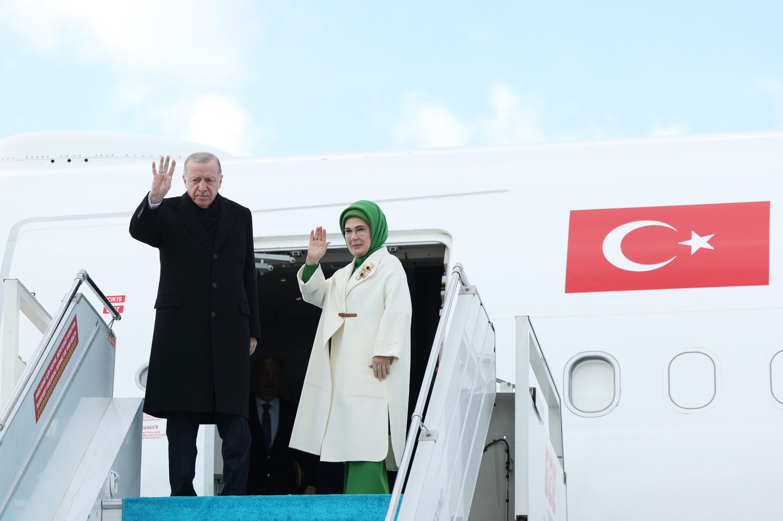 İstanbul Cumhurbaşkanı Erdoğan Kırgızistan'a gitti