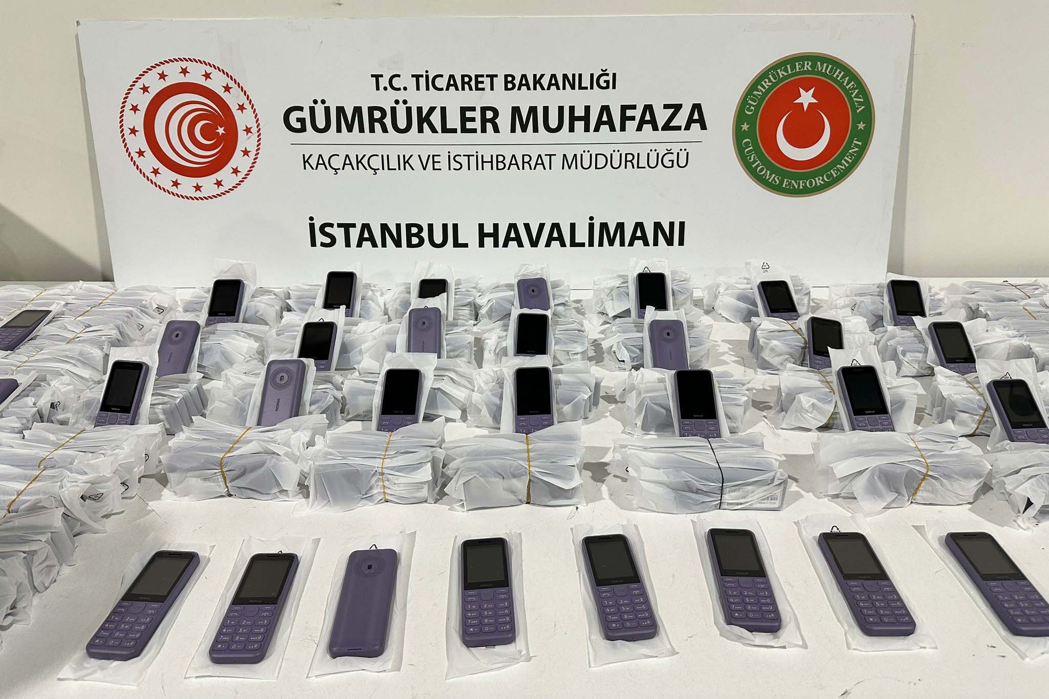 İstanbul İstanbul Havalimanı'nda kaçakçıların etiket oyununu gümrük ekipleri bozdu