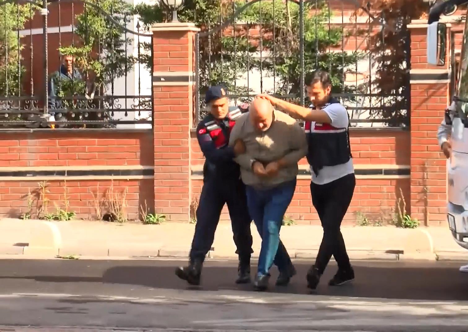 İstanbul Tutuklu sanık Gök: Fırat komisyonu aldı; bana yemek parası verdi 1 / Ek bilgilerle