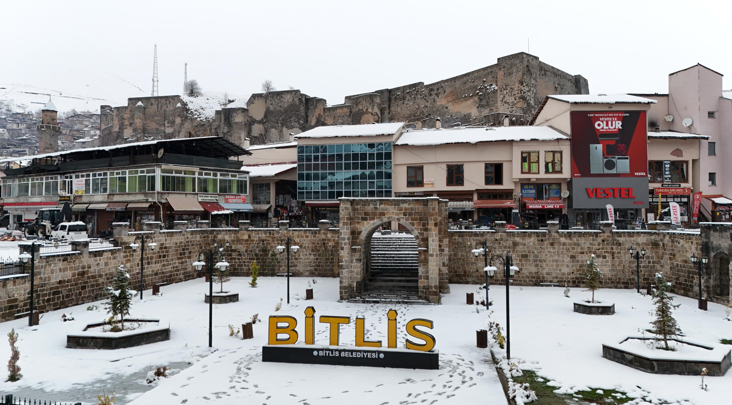 Kar altındaki Bitlis havadan görüntülendi