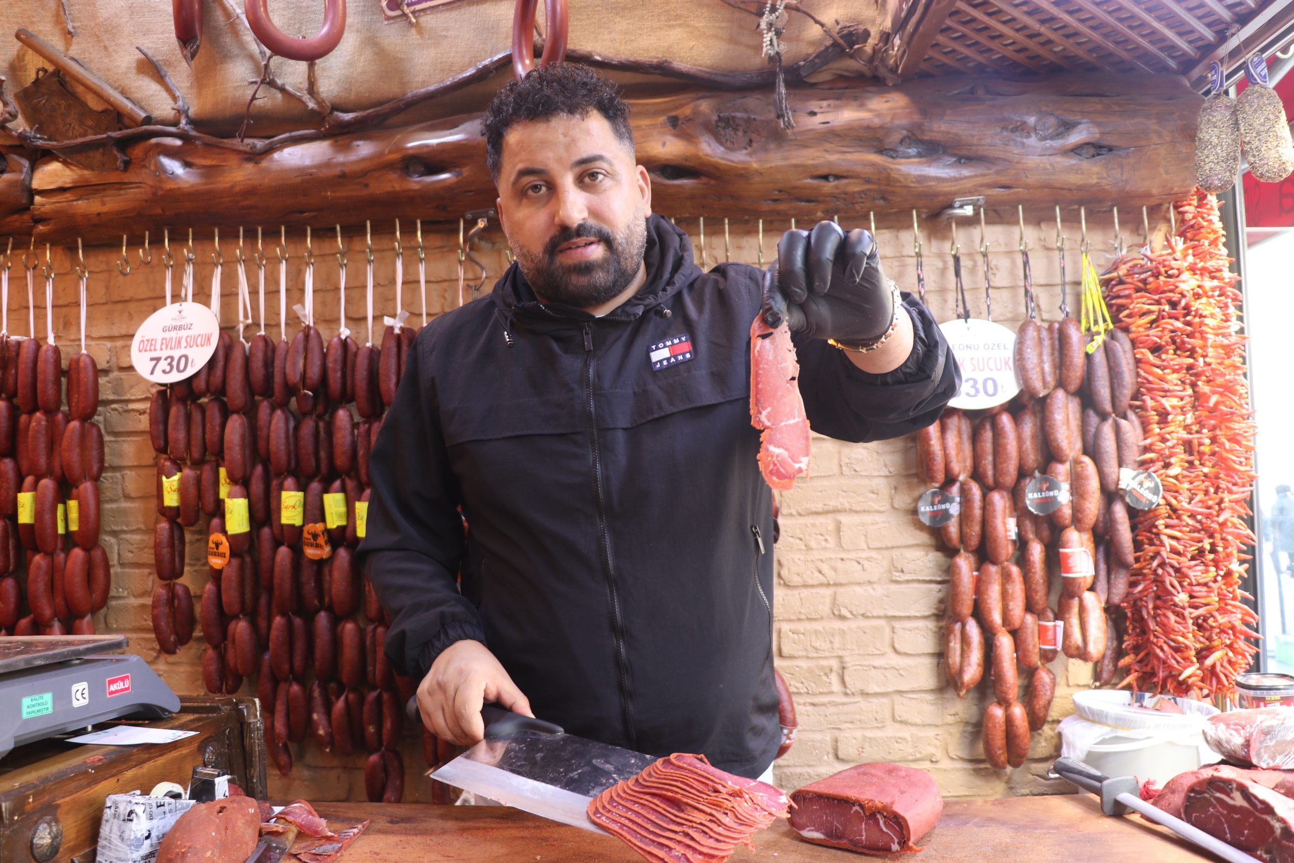 Pastırması ile ünlü Kayseri'de esnafın 'milli maç' beklentisi