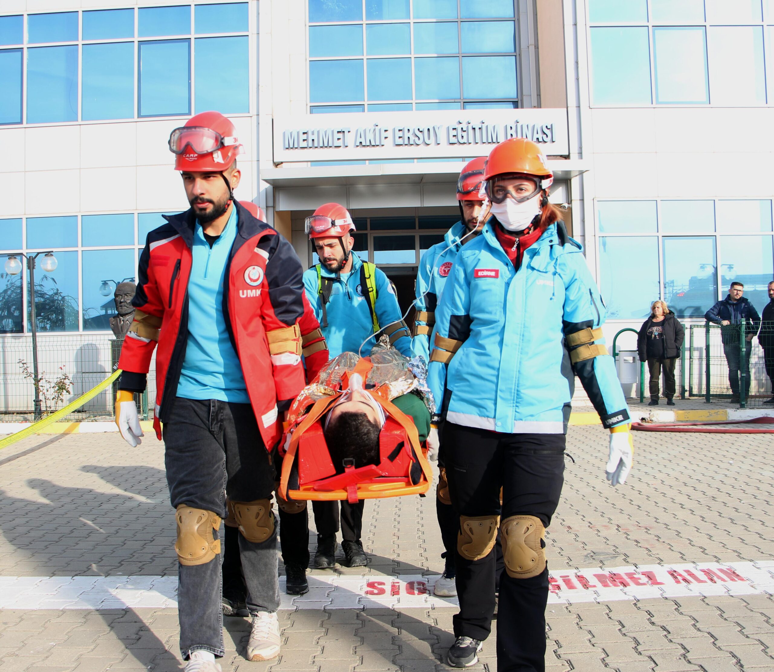 Trakya Üniversitesi'nde deprem tatbikatı