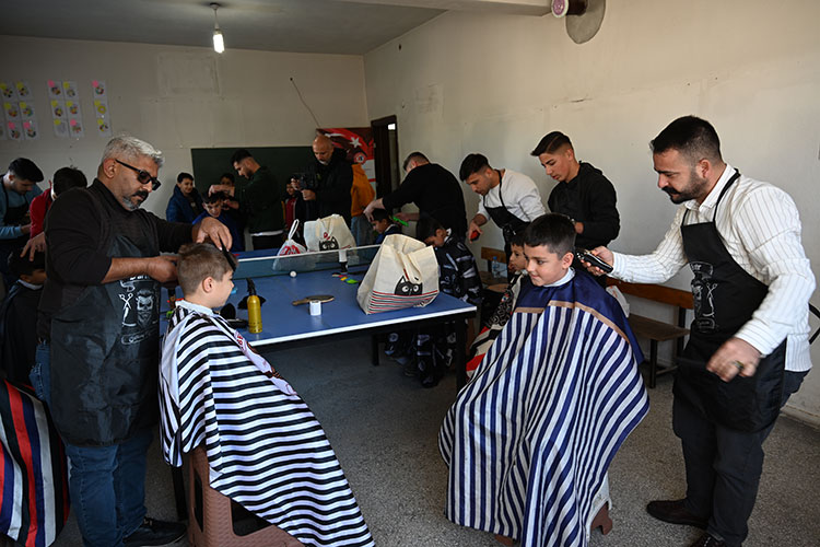 02.06 1 New folder (11) AA 36383685