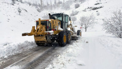 Büyükşehir Belediyesi, kar yağışının ulaşımı aksatmaması ve vatandaşların hayatını olumsuz