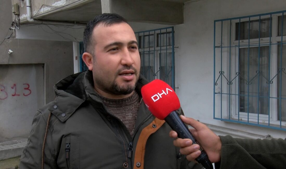 Baran AKKAYA-İhsan DÖRTKARDEŞ/İSTANBUL, -AVCILAR’da yağış nedeniyle kayganlaşan yolda yokuş aşağı