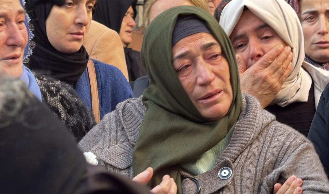 İstanbul – Beşiktaş’ta İETT otobüsünün çarptığı kadın son yolculuğuna uğurlandı