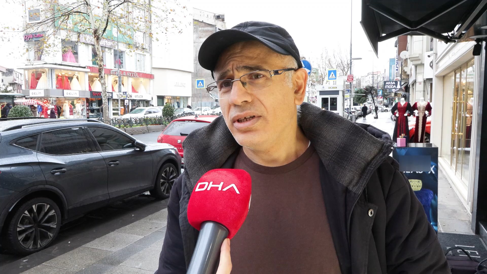 İstanbul Fatih'te 4 katlı iş hanındaki su sayacı hırsızlığı kamerada