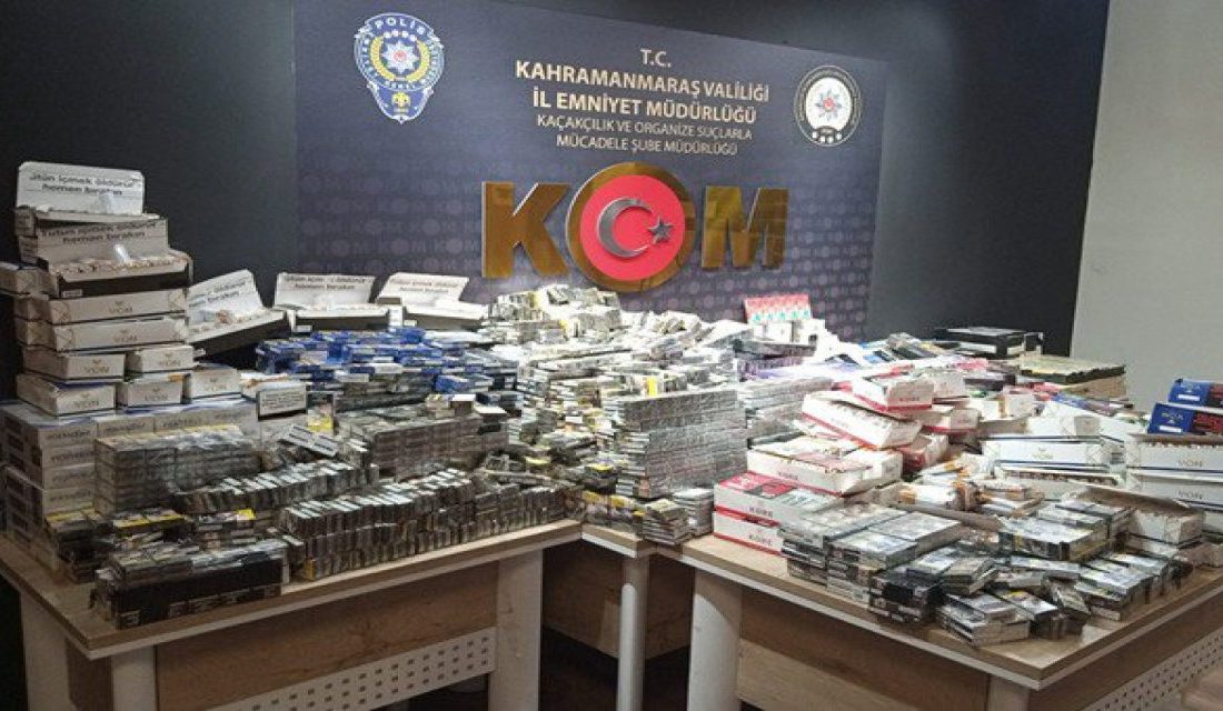 Kahramanmaraş’ta polis ekipleri kaçak sigara tacirlerine ağır darbe vurdu.
