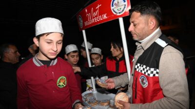 Kadirli Belediyesi, Regaip Kandili dolayısıyla ilçe genelindeki camilerde kandil simidi