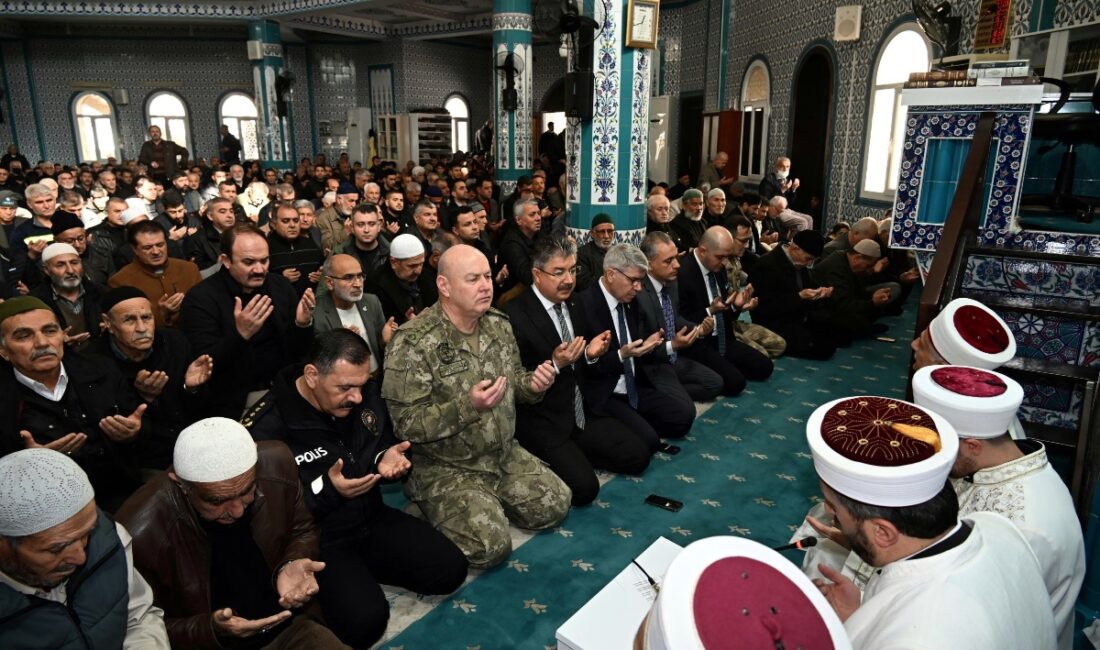 Osmaniye’nin düşman işgalinden kurtuluşunun 103. yıl dönümü etkinlikleri kapsamında Şehitlerimiz