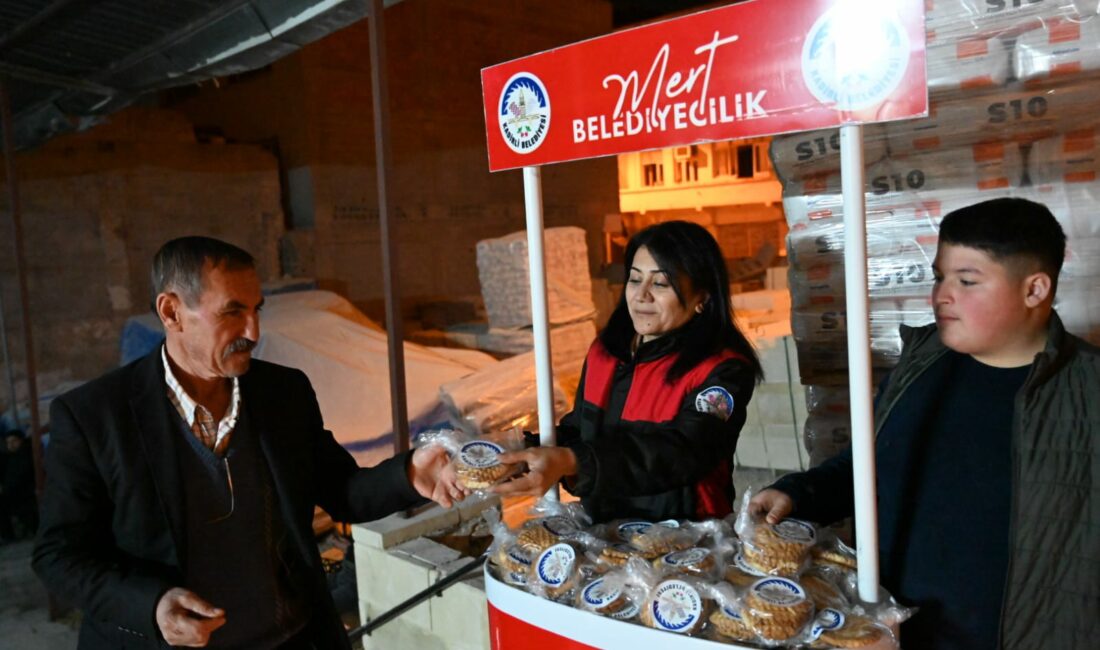 Kadirli Belediye Başkanı Mustafa Mert Olcar, Miraç Kandili dolayısıyla vatandaşlara