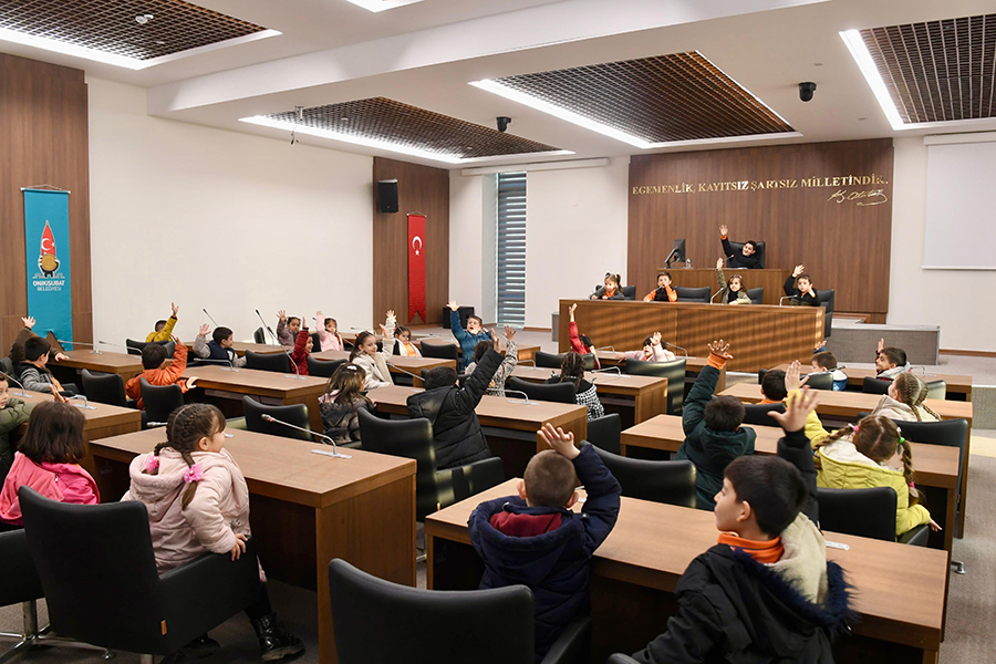 Onikişubat Belediye Başkanı Hanifi Toptaş, Türkiye Yüzyılı Maarif Modeli çerçevesinde
