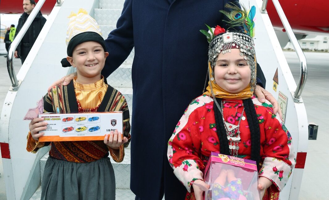 İLGİNİZİ ÇEKEBİLİR: Esnaf: “Üreten bir belediye başkanına sahibiz” YANIK: 22