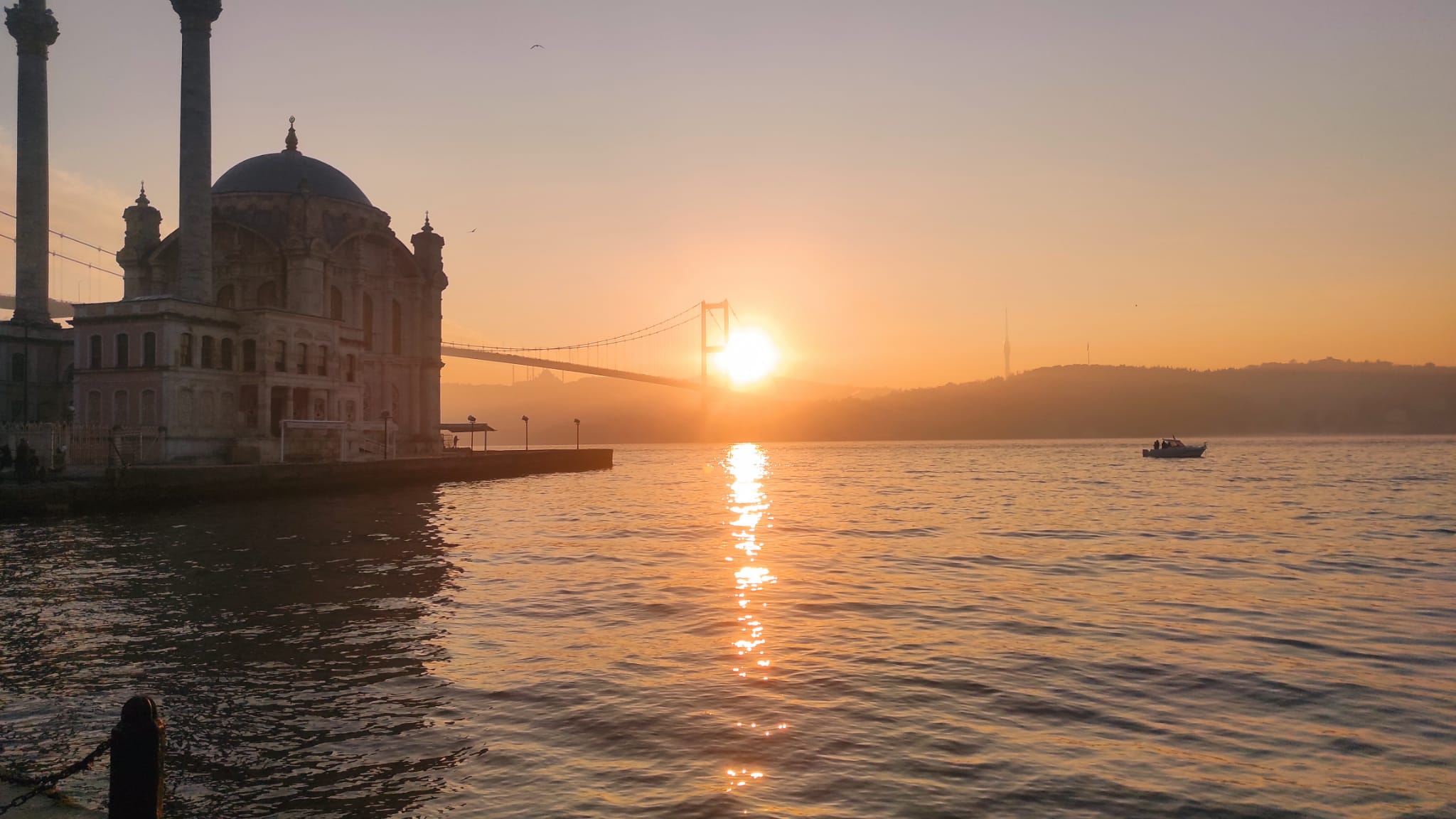 İstanbul İstanbul Boğazı’nda sis etkili oluyor