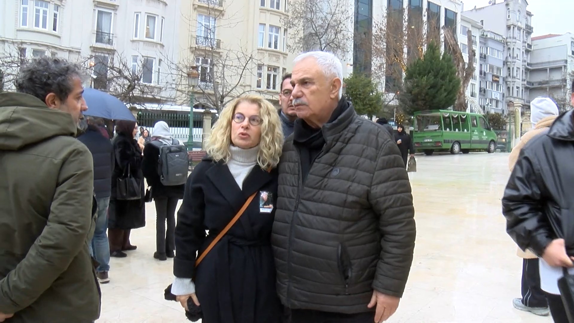 İstanbul - Oyuncu Bedia Ener Öztep son yolculuğuna uğurlandı 1 İstanbul Oyuncu Bedia Ener Öztep son yolculuğuna uğurlandı