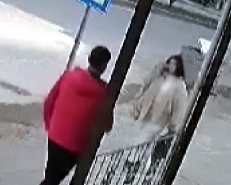 Ömer KOÇ/KAHRAMANMARAŞ, – KAHRAMANMARAŞ’ın Pazarcık ilçesinde Yunus Emre Yellice, kaldırımda