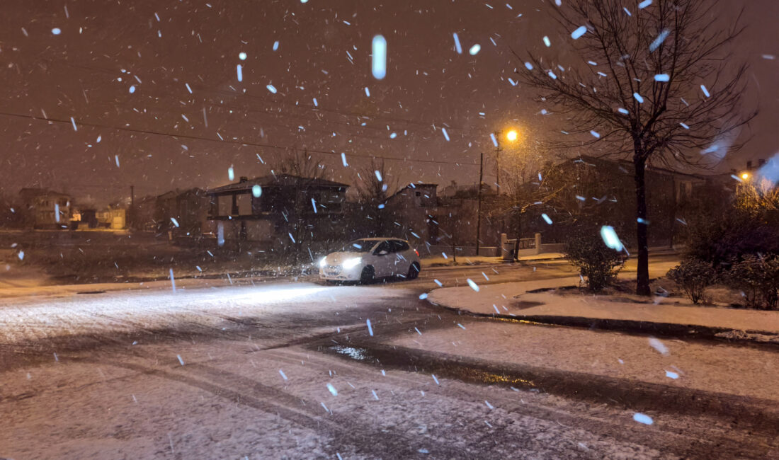 Ünsal YÜCEL/KEŞAN (Edirne), – EDİRNE’nin Keşan ilçesinde gece saatlerinde etkili