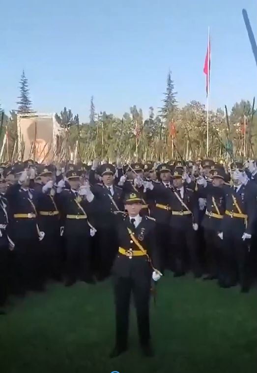 'Kılıçlı yemin' soruşturmasında 5 teğmen ve 3 disiplin amirine ayırma cezası/Fotoğraflar