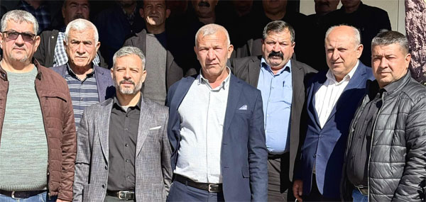 Sumbas Muhtarlar Derneği Genel Kurulu’nda başkanlık için yapılan seçimde, Kızılömerli