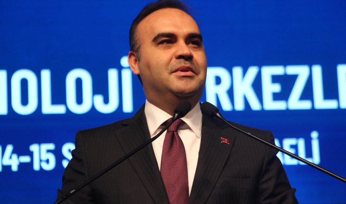 Nazım Özgün ERBULAN-Ardacan UZUN/İZMİT (Kocaeli), – SANAYİ ve Teknoloji Bakanı
