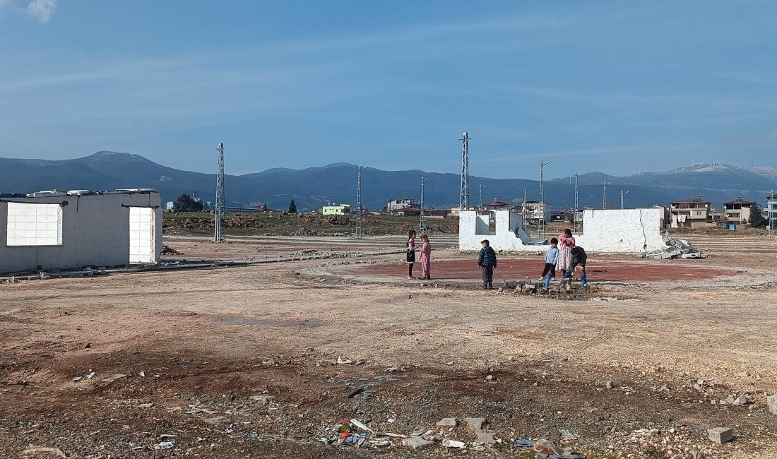 Kadir ÇELİK/İSLAHİYE (Gaziantep), – KAHRAMANMARAŞ merkezli depremlerin etkilediği Gaziantep’in İslahiye