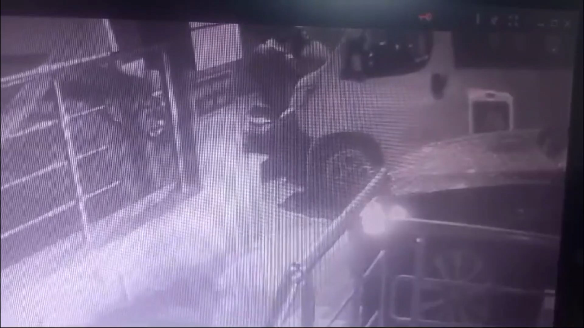 İstanbul Üsküdar’da hayalet ekran hırsızları kamerada; 72 suç kaydı olduğu ortaya çıktı