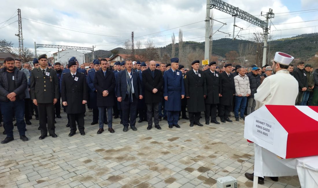 Tuna İŞLEYEN/ TAVŞANLI (Kütahya), – KÜTAHYA’nın Tavşanlı ilçesinde, evinde çıkan