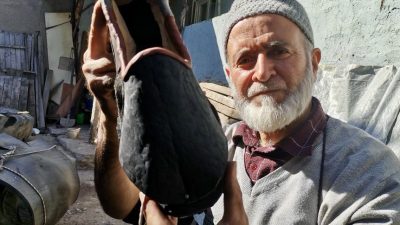 Kahramanmaraş'ın Pazarcık ilçesinde 50 yıllık köşkerlik geleneğini yaşatan 59 yaşındaki