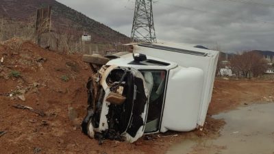 Kahramanmaraş’ın Göksun ilçesinde kamyonetin devrilmesi sonucu 1 kişi yaralandı. 
