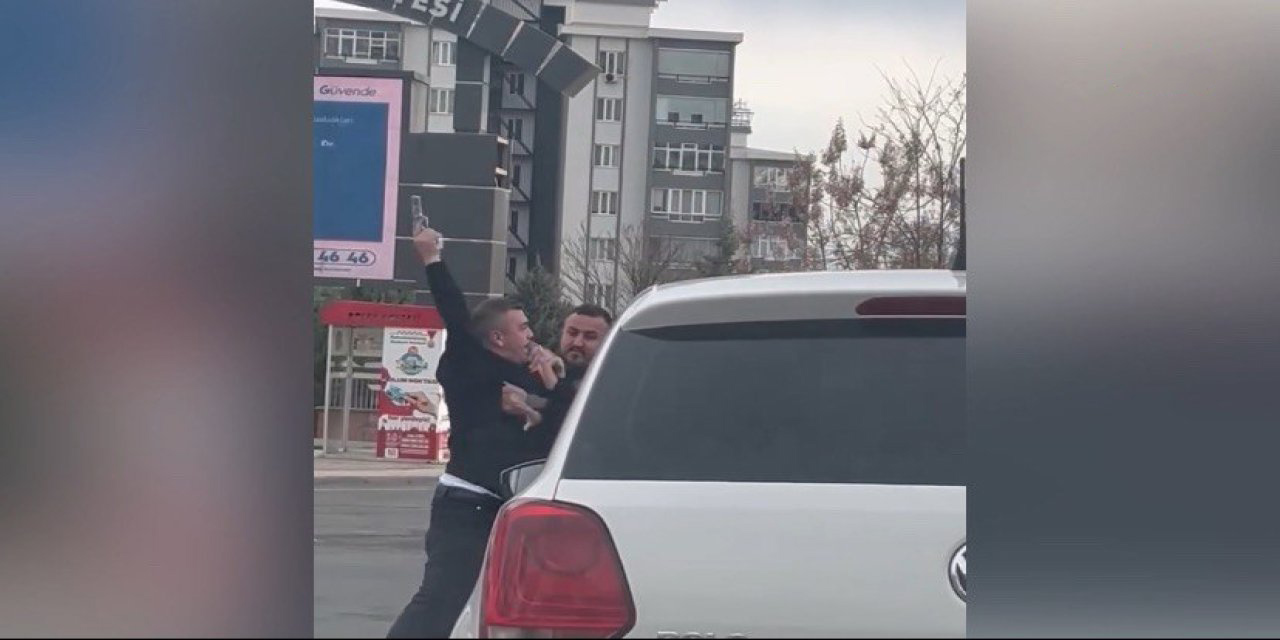 Kahramanmaraş’ta trafikte tartıştığı kişiye silah çekti 27015