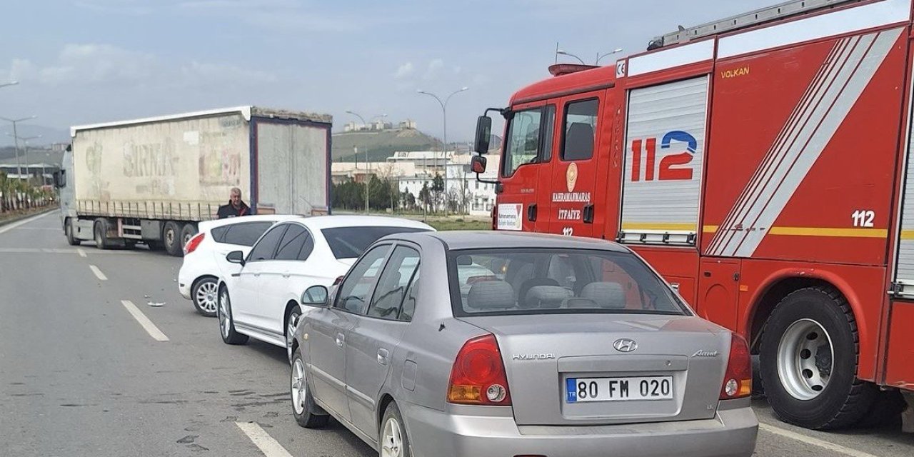 Kahramanmaraş’ta zincirleme trafik kazası: 1 yaralı 27079
