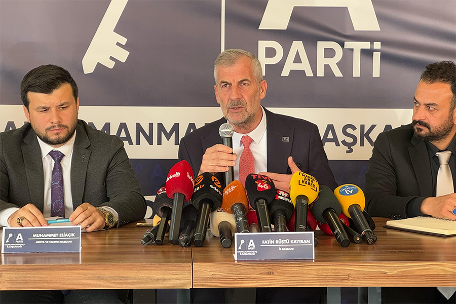 Anahtar Parti İl Başkanı Fatin Rüştü KAYIRAN, düzenlediği basın toplantısında