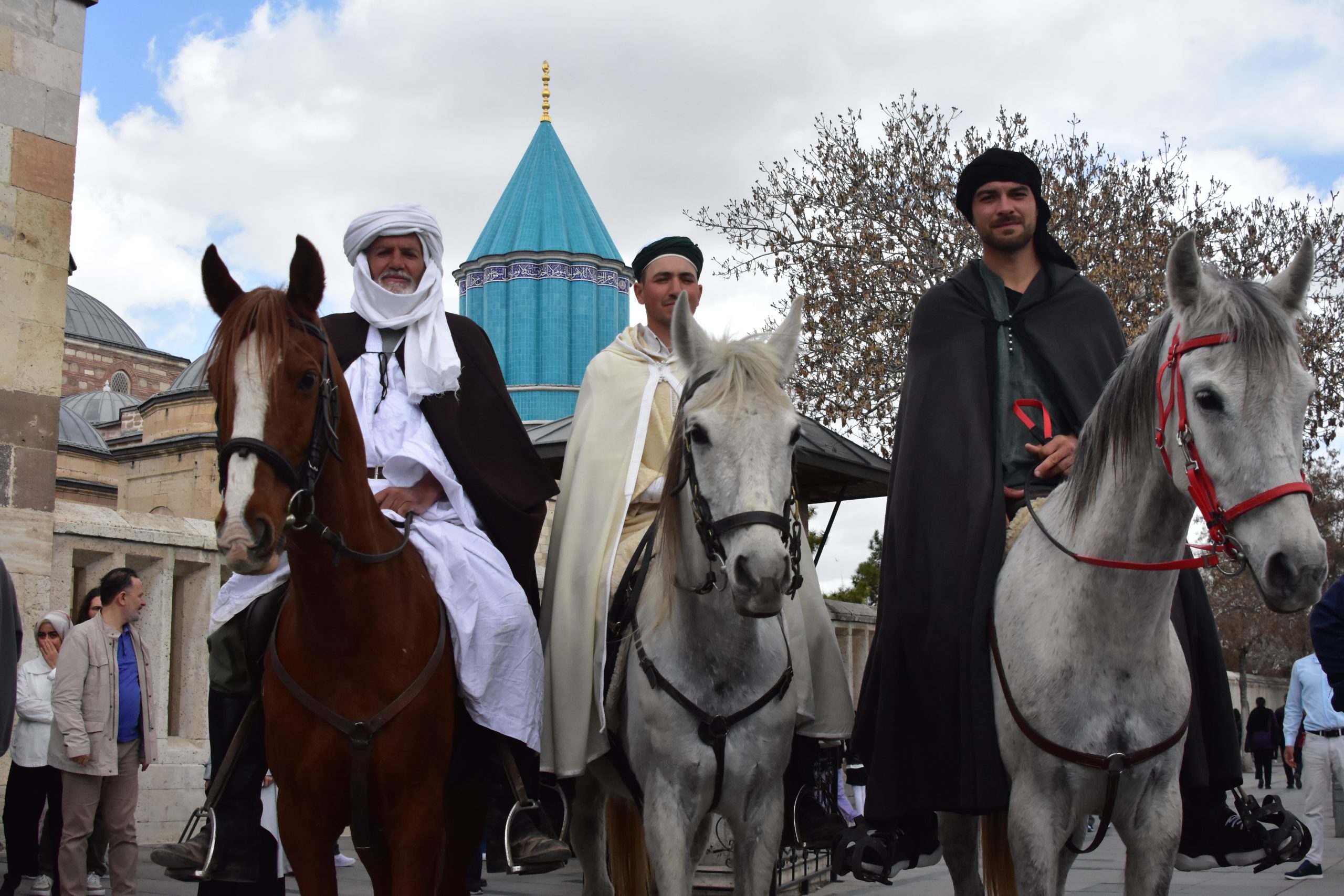 İspanya'dan at sırtında hac yolculuğuna çıkan hacı adayları Konya’ya ulaştı
