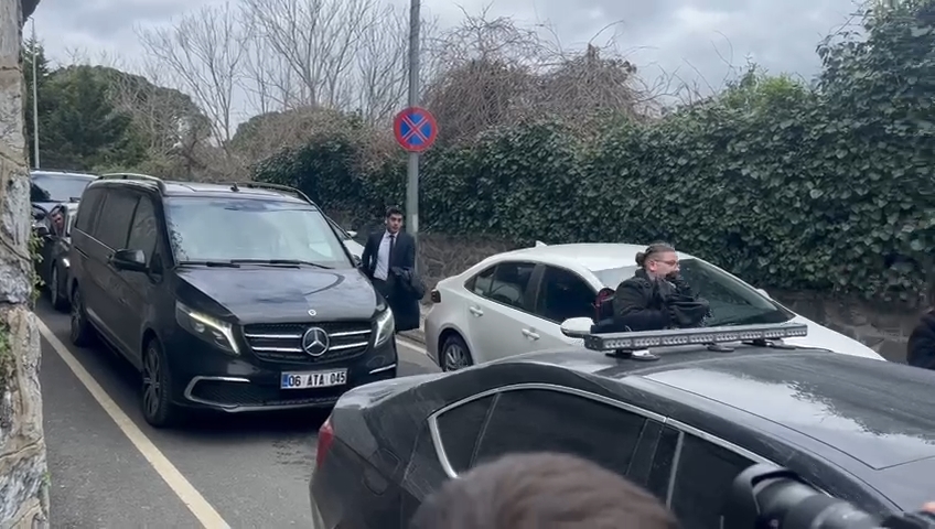 Yılmaz OKUR / İSTANBUL, – CHP Genel Başkanı Özgür Özel,